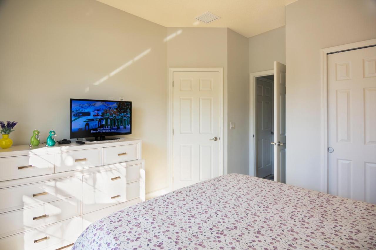 Serenity Resort 3 Bedroom Vacation Townhome With Pool クレルモン エクステリア 写真