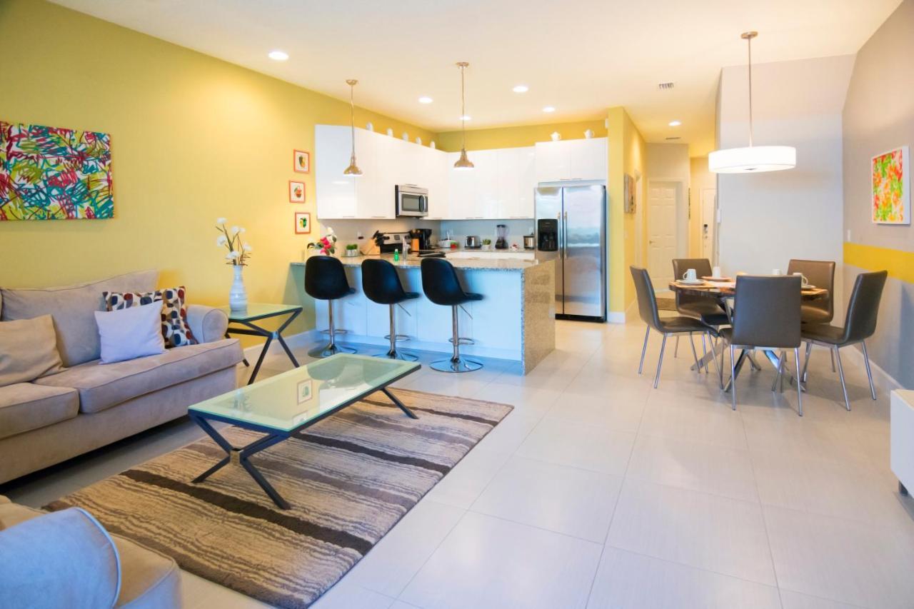 Serenity Resort 3 Bedroom Vacation Townhome With Pool クレルモン エクステリア 写真