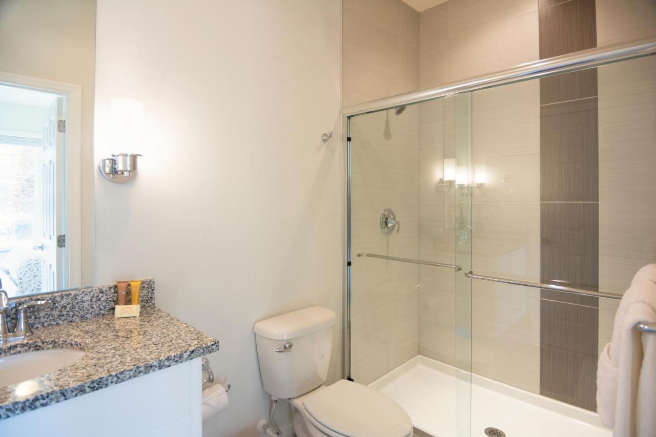 Serenity Resort 3 Bedroom Vacation Townhome With Pool クレルモン エクステリア 写真