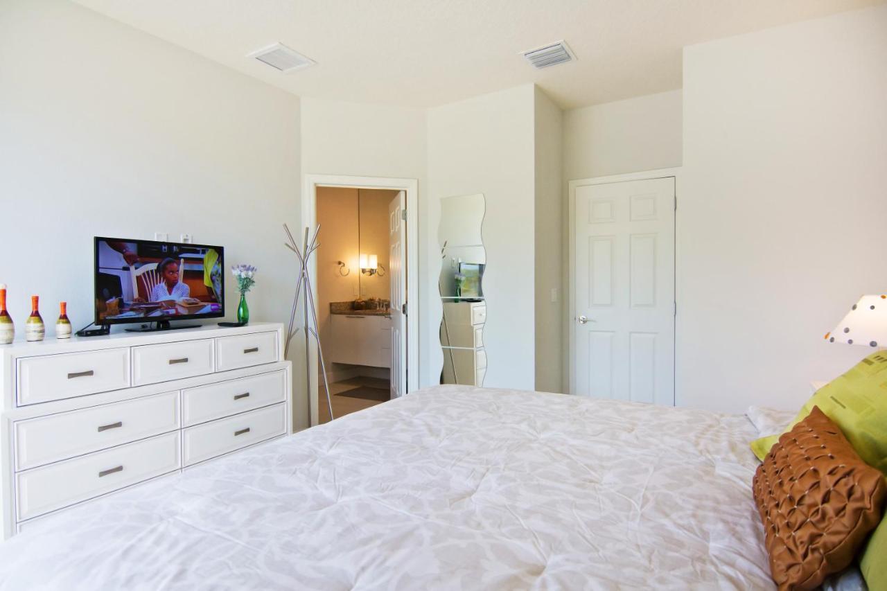 Serenity Resort 3 Bedroom Vacation Townhome With Pool クレルモン エクステリア 写真