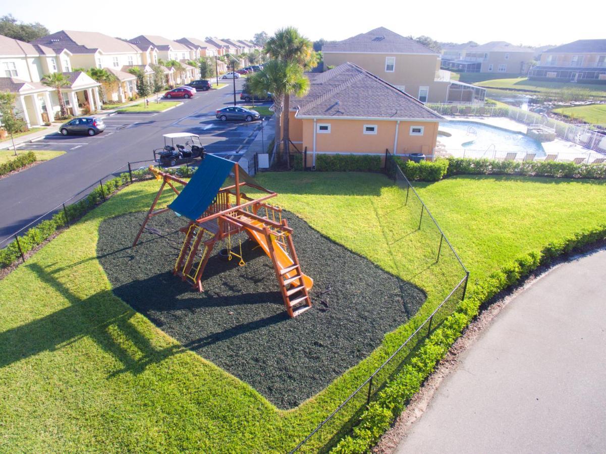 Serenity Resort 3 Bedroom Vacation Townhome With Pool クレルモン エクステリア 写真